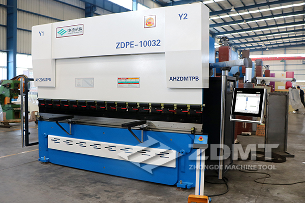 DA-58T電液同步數(shù)控折彎機(jī) DA-58T電液同步數(shù)控折彎機(jī)